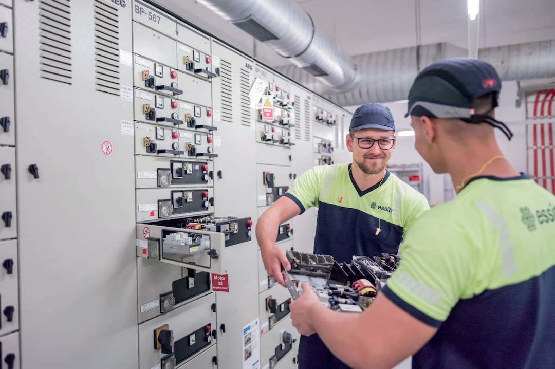 Essity Azubis Electronics Technician For Automation